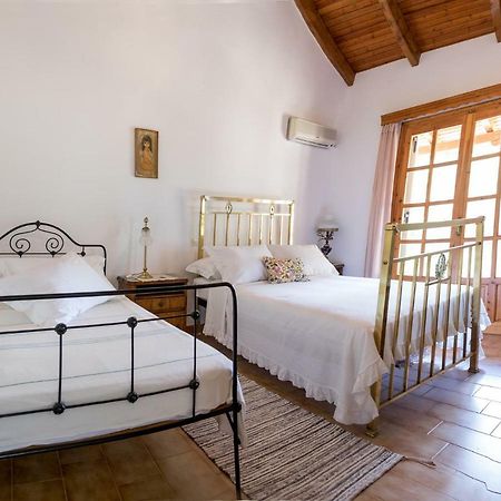 Villa Artjeta Kastrosikia Luaran gambar
